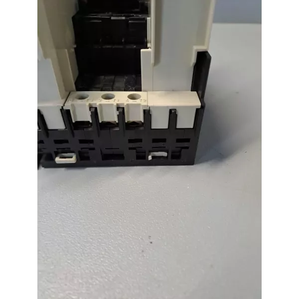 TÉLÉMÉCANIQUE  LD5LB130