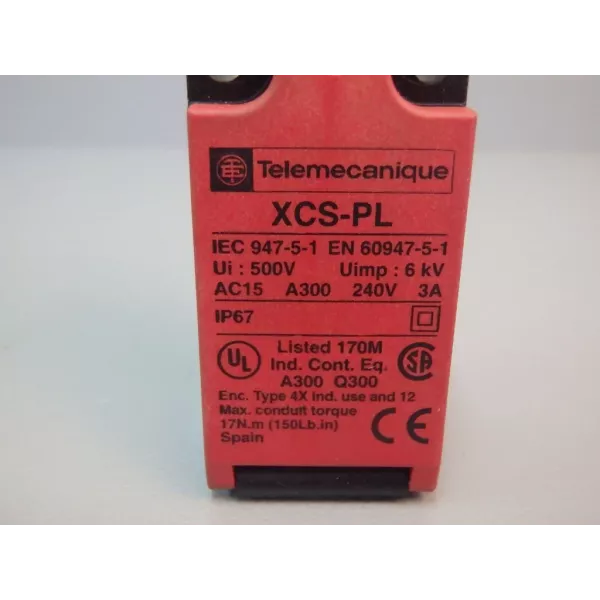 TÉLÉMÉCANIQUE  XCSPL571