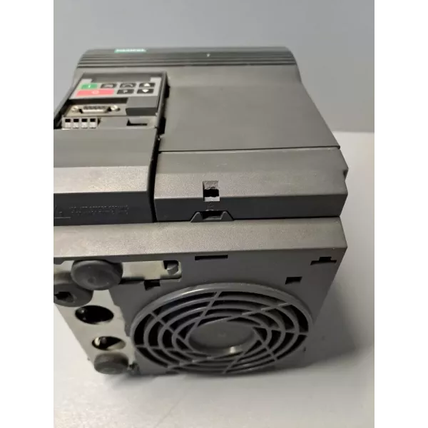 SIEMENS 6SE32210DC40