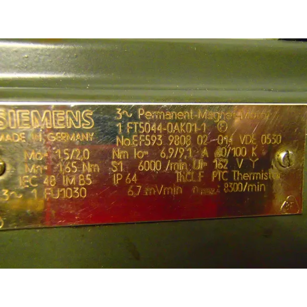 SIEMENS 1FT5044-0AK01-1