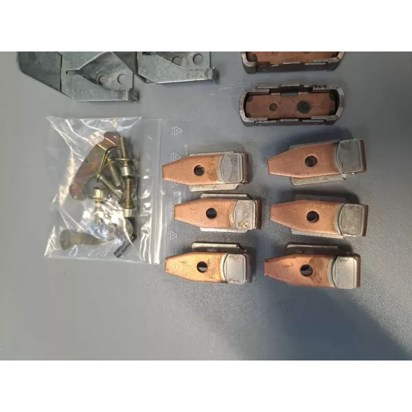 TÉLÉMÉCANIQUE  LA5F400803 