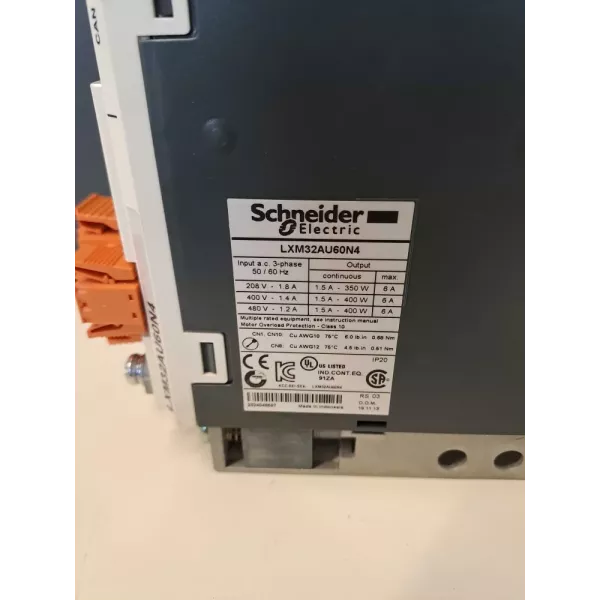 SCHNEIDER  LXM32AU60N4 + BSH0553P01A2A + CABLES