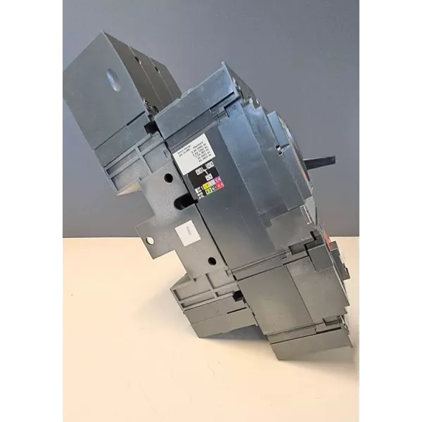 SCHNEIDER  LV429003 + LV429210 + C103TM100