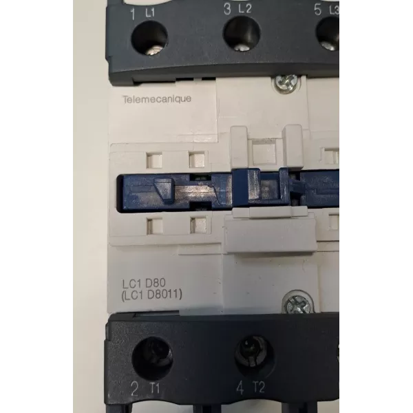 TÉLÉMÉCANIQUE  LC1D8011