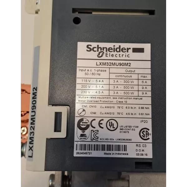 SCHNEIDER  LXM32MU90M2