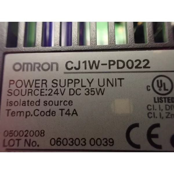 OMRON  CJ1W-PD022