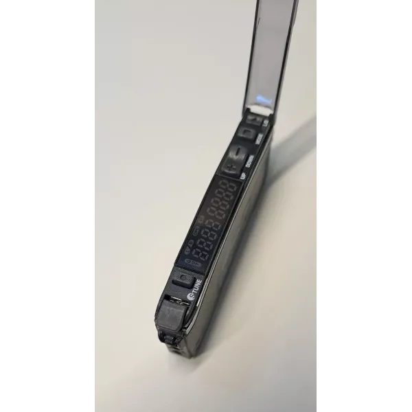 OMRON  E3X-HD44