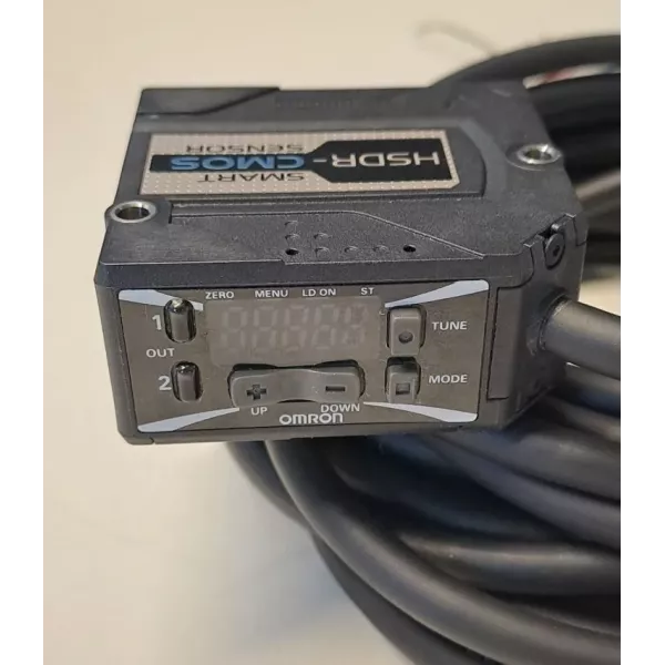 OMRON  ZX1-LD100A81