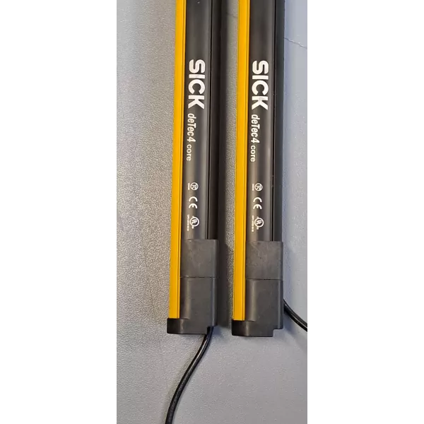 SICK  C4C-SA18030A10000 + C4C-EA18030A10000