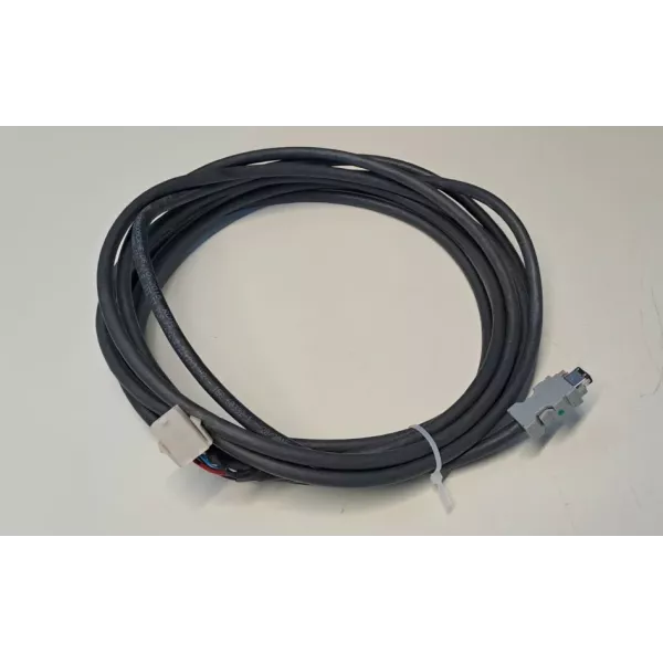 OMRON  R88A-CRGB005CR-E