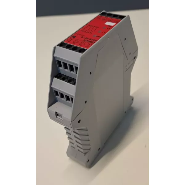 OMRON  G9SB-301-D