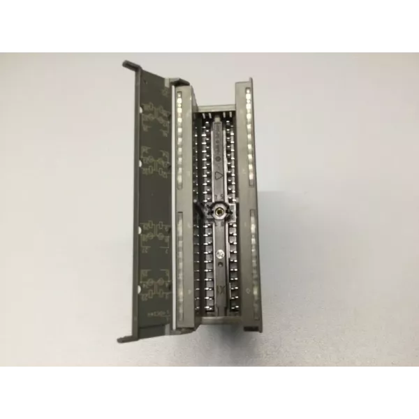 SIEMENS 6ES7322-1HF10-0AA0
