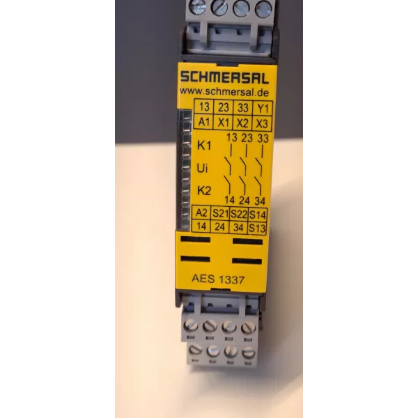 SCHMERSAL  AES1337-24V
