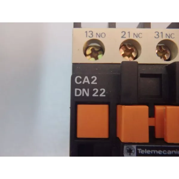 TÉLÉMÉCANIQUE  CA2DN22