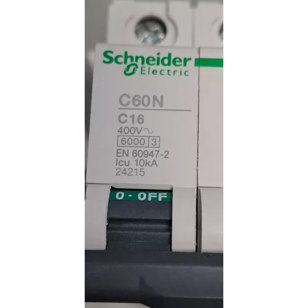 SCHNEIDER  24215