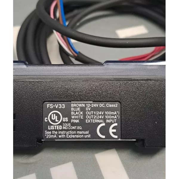 KEYENCE  FS-V33
