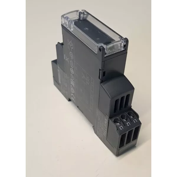 TÉLÉMÉCANIQUE  RM17TT00