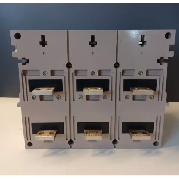 MOELLER  IZM32V-1000