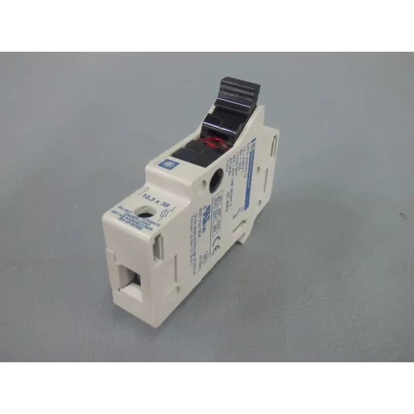 TÉLÉMÉCANIQUE  DF6-AB10U