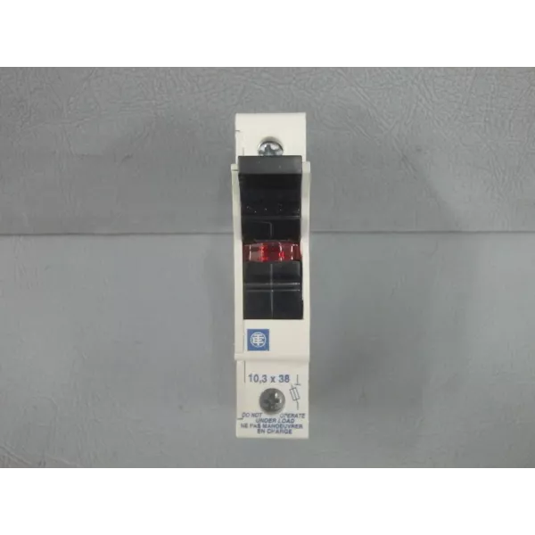 TÉLÉMÉCANIQUE  DF6-AB10U