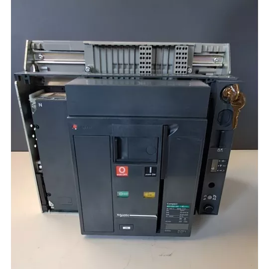 SCHNEIDER  NS1000NA