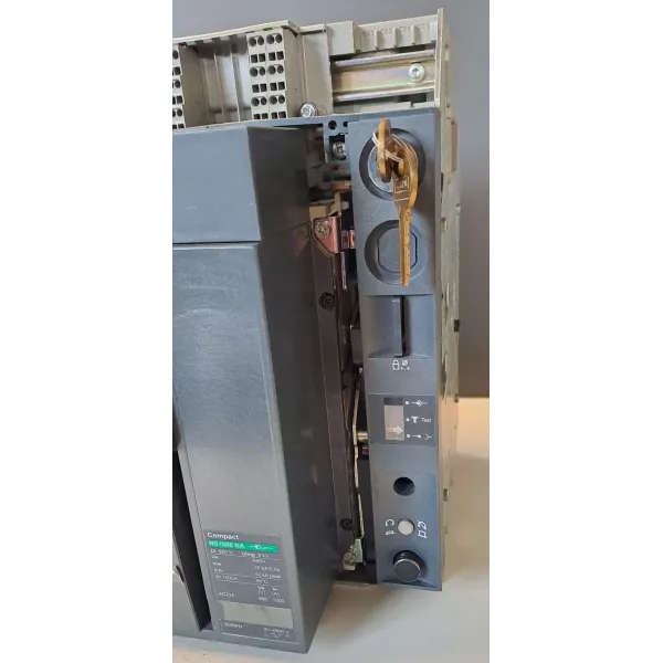 SCHNEIDER  NS1000NA