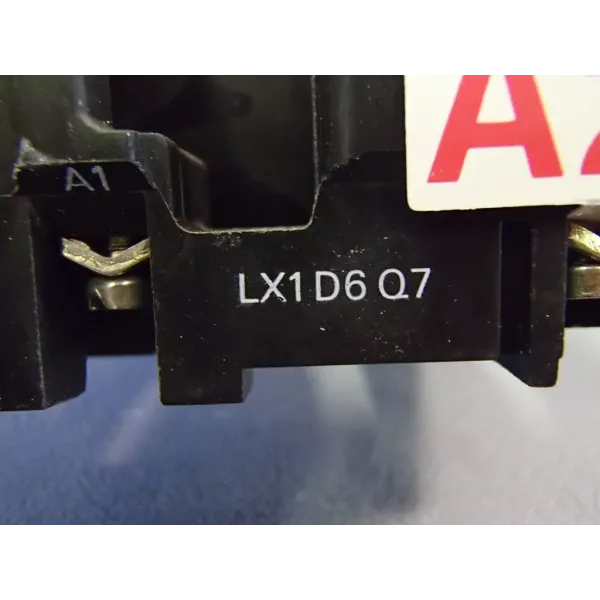 TÉLÉMÉCANIQUE  LX1D6Q7