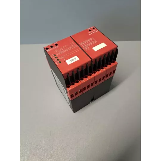 TÉLÉMÉCANIQUE  XPSAP5140
