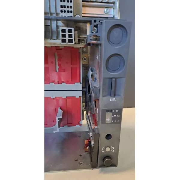 SCHNEIDER  COMPACT NS800N