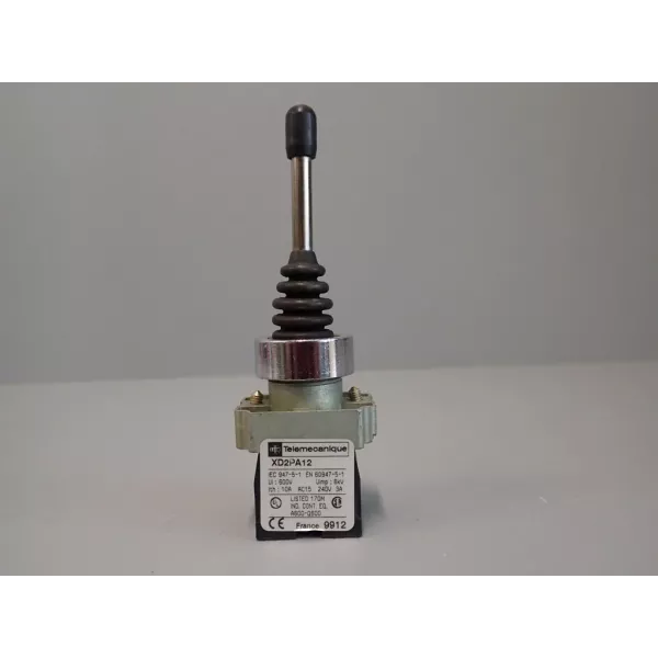 TÉLÉMÉCANIQUE  XD2PA12