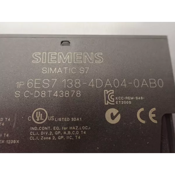 SIEMENS 6ES7138-4DA04-0AB0