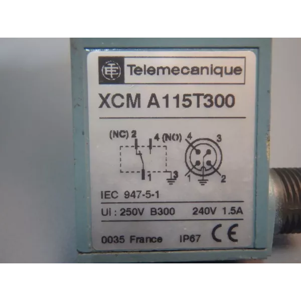 TÉLÉMÉCANIQUE  XCM-A115T300