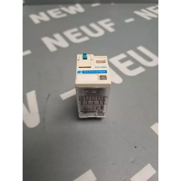 TÉLÉMÉCANIQUE  RXM4B2GD