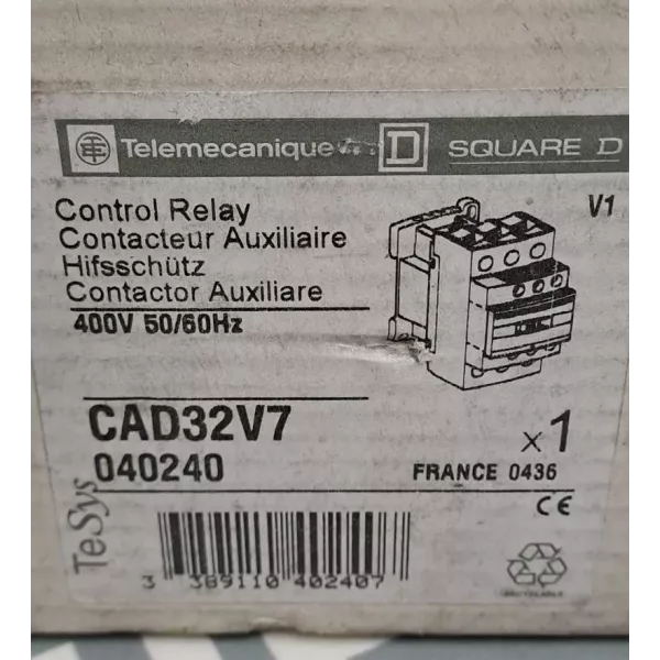 TÉLÉMÉCANIQUE  CAD32V7