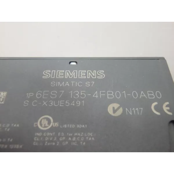 SIEMENS 6ES7135-4FB01-0AB0