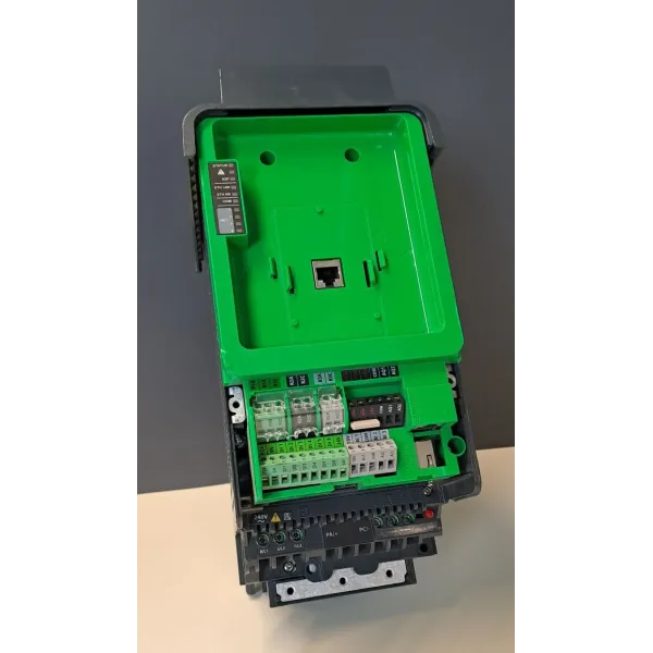 SCHNEIDER  ATV630U30M3