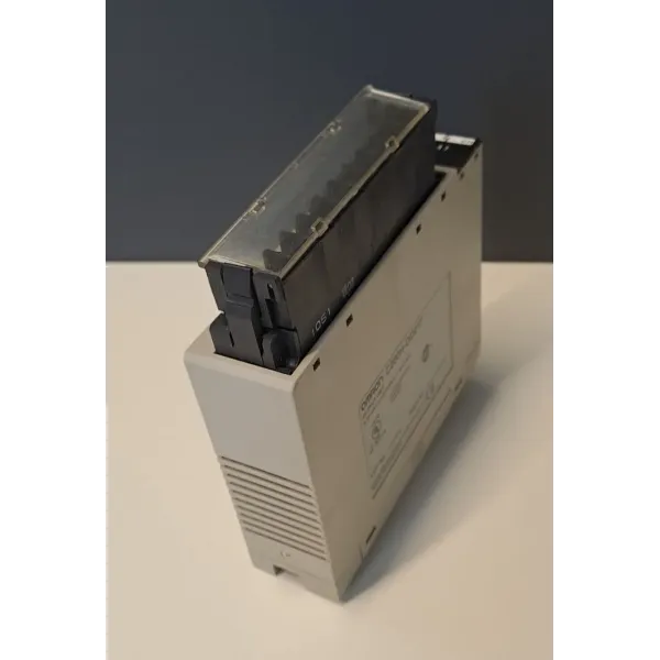 OMRON  C200H-OD217