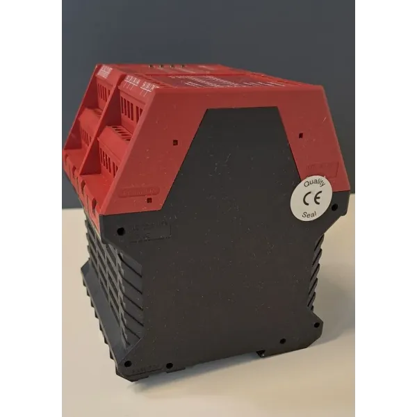 TÉLÉMÉCANIQUE  XPSAR371144