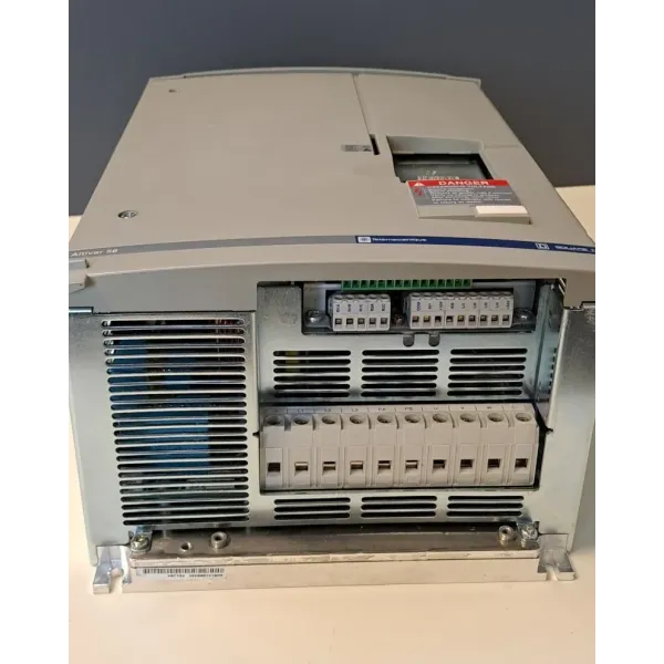 TÉLÉMÉCANIQUE  ATV58PD12N4