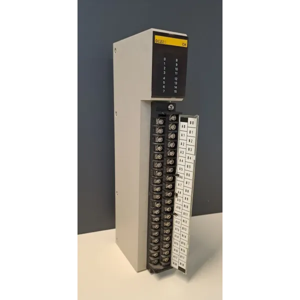 OMRON  C500-OC223