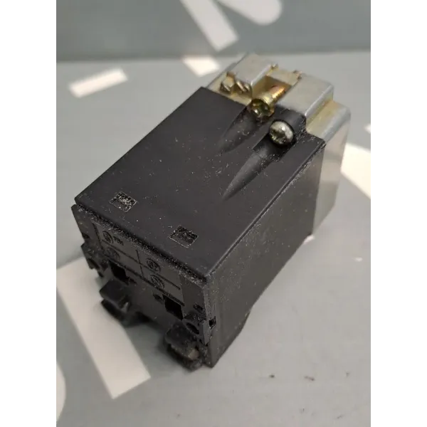 TÉLÉMÉCANIQUE  ZB2BV4