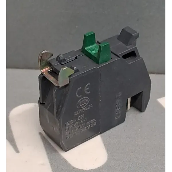 TÉLÉMÉCANIQUE  ZBE-1014
