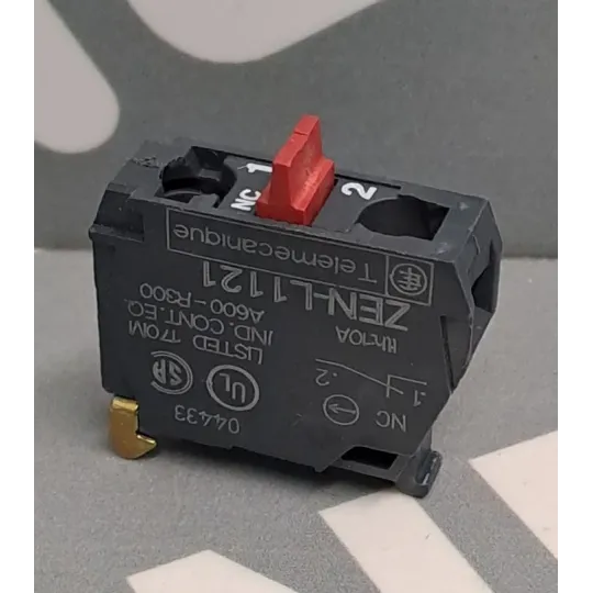 TÉLÉMÉCANIQUE  ZEN-L1121
