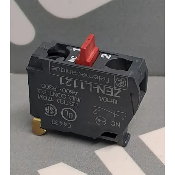 TÉLÉMÉCANIQUE  ZEN-L1121