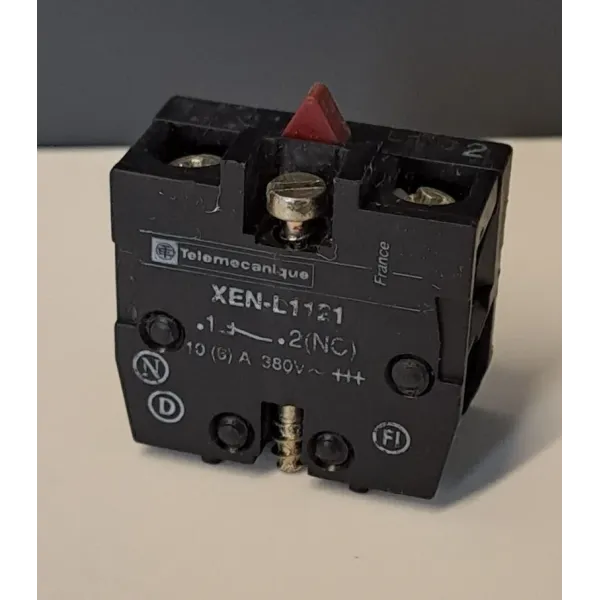 TÉLÉMÉCANIQUE  XEN-L1121
