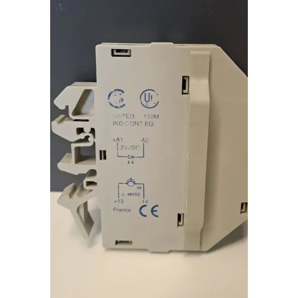 TÉLÉMÉCANIQUE  ABS-2SC02EB