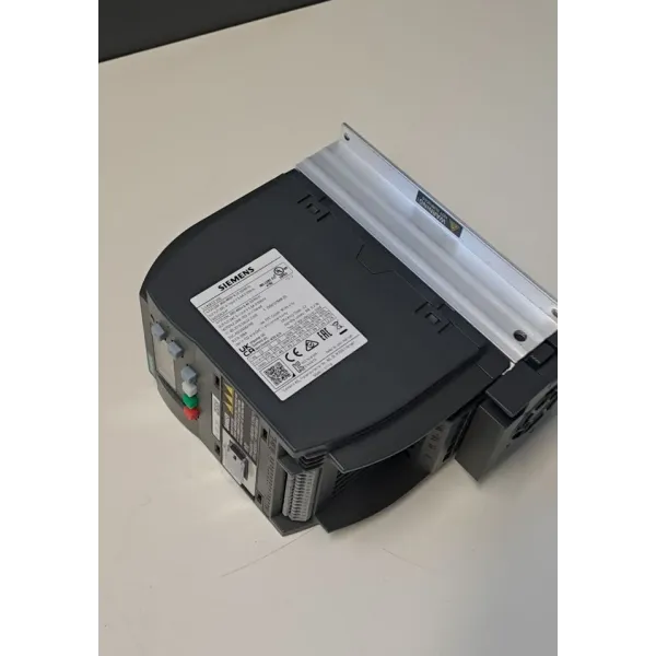 SIEMENS 6SL3210-5BE22-2UV0