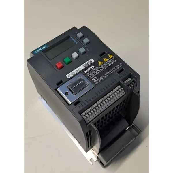 SIEMENS 6SL3210-5BE22-2UV0