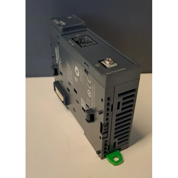SCHNEIDER  TM3XTRA1
