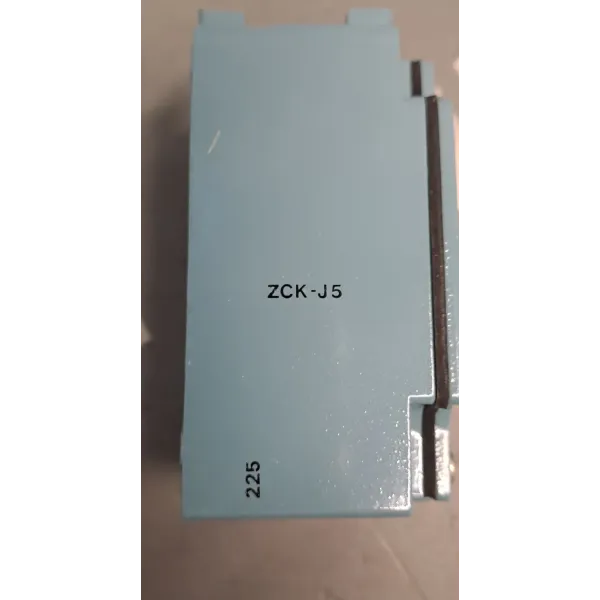 TÉLÉMÉCANIQUE  ZCK-J5